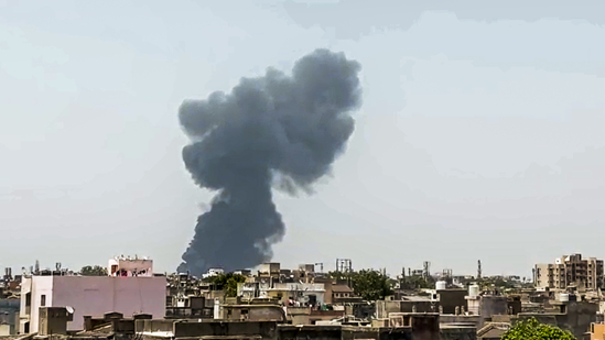 Air India Plane Crash in Ahmedabad: Dreamliner Flight AI171 Crashes After Takeoff